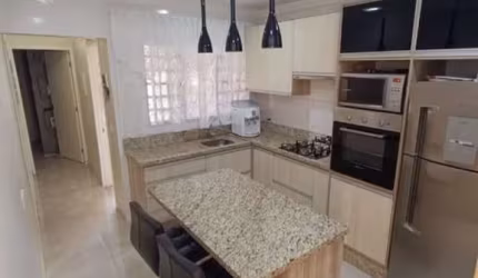 ?✨ *Linda Casa Semimobiliada no Jardim Paris VI!* ✨? ?️ *2 Quartos* (um deles com guarda-roupa planejado)