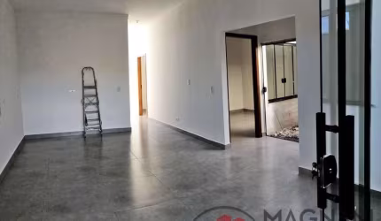 ? OPORTUNIDADE IMPERDÍVEL na DIVISA DE MARINGÁ! ?? Acabamento moderno✨ 3 quartos, sendo 1 suíte
