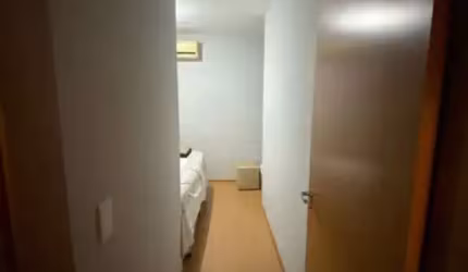 VENDA | Apartamento, com 2 dormitórios em Jardim Das Estações, Maringá