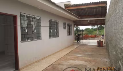 CASA NO JARDIM PORTO SEGURO À VENDA