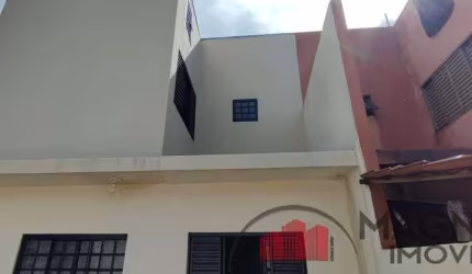 ÓTIMO SOBRADO GEMINADO PRÓXIMO AO FÓRUM DE SARANDI