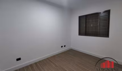 Oportunidade Única! Ótima Casa de esquina a venda com 03 quartos  no Jardim Santa Helena