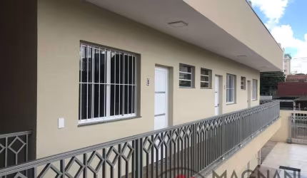 LOCAÇÃO | Apartamento, com 2 dormitórios em Vila Marumby, Maringá