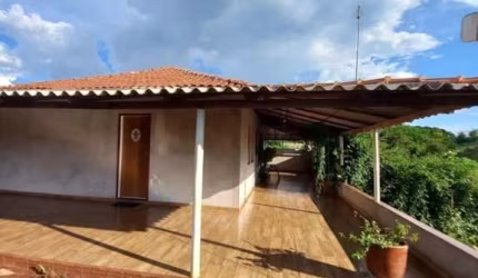 ?CHÁCARA COM 10.000m² A MARGEM DO RIO BANDEIRANTES EM ÁGUA BOA?