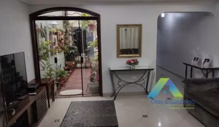 PARQUE ORATÓRIO Sobrado, 230M², 4 dormitórios, 1 suíte, varanda gourmet, 4 vagas de garagem com ótima localização e valor  !!!