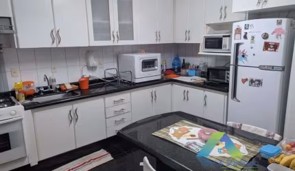 VILA BELA Sobrado Condomínio Fechado 98M², 3 dormitórios, 2 vagas ótima localização e valor !!!