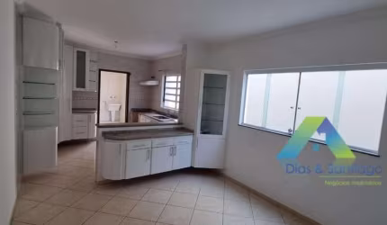 VILA NAIR Sobrado 200M², 3 suítes, dormitório de empregada ,espaço gourmet, 4 vagas a 800 M² da estação do metro Alto Do Ipiranga !!