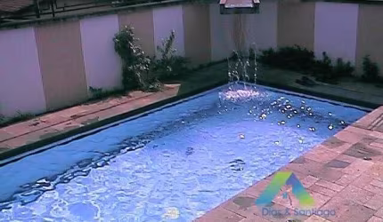 Casa Padrão sobrado 4 dormitórios, 2 vagas área Gourmet com Piscina com excelente localização.