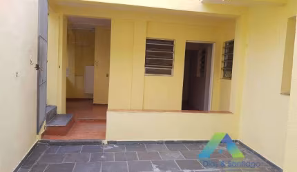 Vila com 4 casas mais 1 sobrado a 3 quadras do metrô São Judas