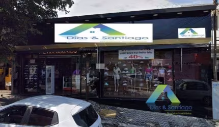 Salão comercial com 130m² pronto para qualquer tipo de negócio em localização privilegiada na área nobre da Vila das Mercês!