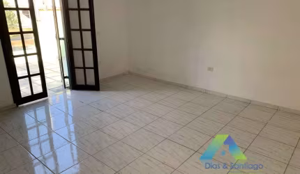 Casa à venda no bairro Parque Gerassi - Santo André/SP