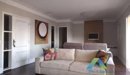 Apartamento mobiliado à venda com 172m² 3 quartos (Suítes).