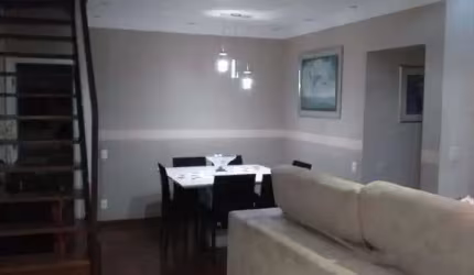 Apartamento com 4 Quartos à Venda, 240 m² por R$ 2.099.990,00