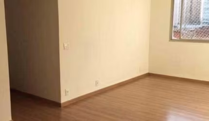 Apartamento com ótima localização a 10 minutos da estação do metro Ana Rosa com 3 dormitórios sendo 1 suite com fácil acesso a Comércios e Avenidas.