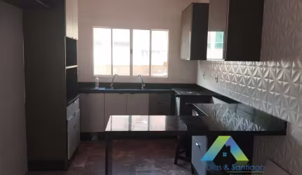 Casa à venda no bairro Condomínio Maracanã - Santo André/SP