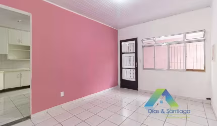 Sobrado com 2 dormitórios e 2 banheiros em Vila Caraguatá, São Paulo/SP