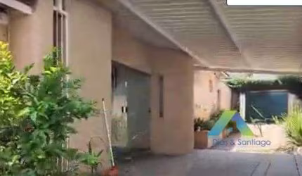 Casa Térrea a venda com 03 quartos  240m² de area construida