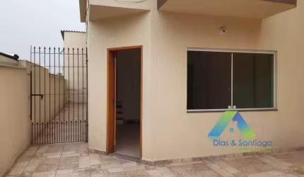 Casa à venda com 3 dormitórios e 2 vagas em Jardim Clímax, São Paulo/SP