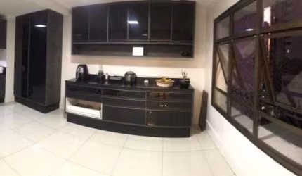 Apartamento com 4 Quartos e 5 banheiros , 228 m²