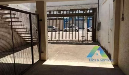 Casa e salão comercial com 200 m2 de área e casa no piso superior. Próximo à estação de metrô Sacomã. s vias:
