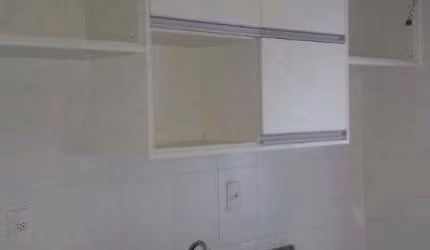 Lindo apartamento todo reformado com 2 dormitórios lazer completo, fácil acesso a comércios e principais avenidas de São paulo com ótimo valor.