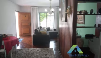 Sobrado com 3 Quartos e 4 banheiros à Venda, 170 m² por R$ 669.900