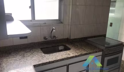 Apartamento 96 metros, a 5 minutos da estação do metro Saúde com 4 dormitórios, 3 banheiros facil macesso a comercios e principais avenidas excelente
