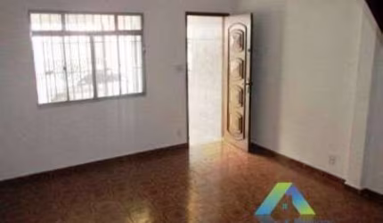 SOBRADO COM BOM LOCALIZAÇÃO , 2 DMS 1 VAGA