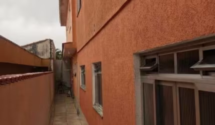 SANTO ANDRE Excelente sobrado 450 metros, COM EDICULA com ótimo valor e localização !!!