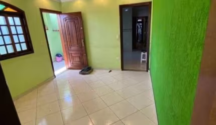 SÃO BERNARDO DO CAMPO Lindo Sobrado 240 metros, 2 dormitórios, sala 2 ambientes, 2 vagas e quintal ótimo valor !!