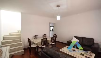 Sobrado com 3 Quartos e 3 banheiros à Venda, 150 m² por R$ 899.900