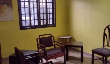 Sobrado com 4 Quartos e 4 banheiros à Venda, 175 m² por R$ 864.990