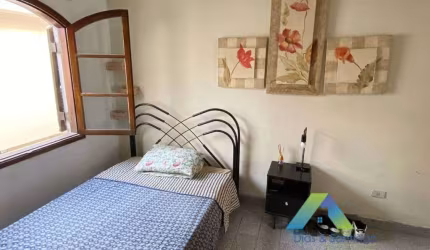LINDO SOBRADO OTIMA LOCALIZAÇÃO
