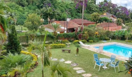 Casa com 4 quartos à venda na Rua Humberto de Campos, 200, Carlos Guinle, Teresópolis, 228 m2 por R$ 1.590.000
