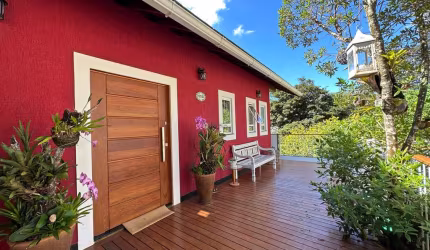 Casa com 5 quartos à venda na Rua Omar Magalhães, 138, Parque do Ingá, Teresópolis, 206 m2 por R$ 1.490.000