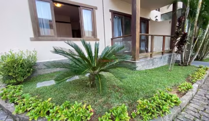 Casa em condomínio fechado com 2 quartos à venda na Rua Carlos Smile, 50, Soberbo, Teresópolis, 71 m2 por R$ 450.000