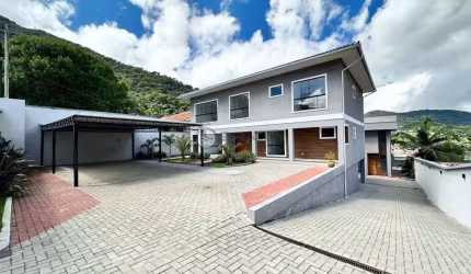 Casa em condomínio fechado com 3 quartos à venda na Rua Roraima, 87, Alto, Teresópolis, 142 m2 por R$ 850.000