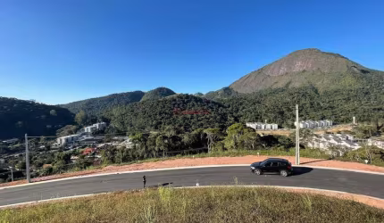 Terreno em condomínio fechado à venda na Rua Ceci-Peri, 10, Tijuca, Teresópolis, 268 m2 por R$ 280.000