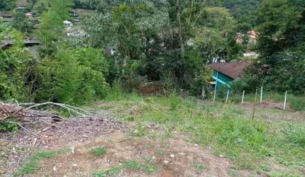 Terreno em condomínio com 378 m² em Albuquerque - Teresópolis/RJ