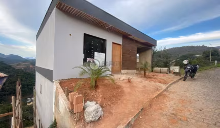 Casa com 3 quartos à venda na Estrada do Minuano, 200, Albuquerque, Teresópolis, 175 m2 por R$ 750.000
