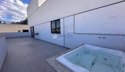 Cobertura linear à venda com 3 suítes, 205 m² em Agriões - Teresópolis/RJ.