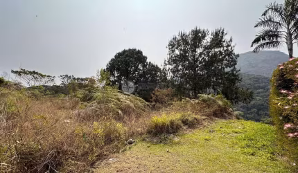 Terreno em condomínio fechado à venda na Rua dos Jequitibás, 80, Albuquerque, Teresópolis, 600 m2 por R$ 400.000