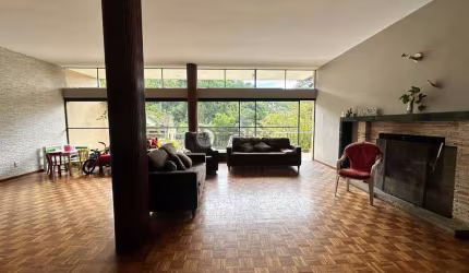 Casa com 4 quartos à venda na Rua Juruena, 215, Agriões, Teresópolis, 202 m2 por R$ 1.800.000
