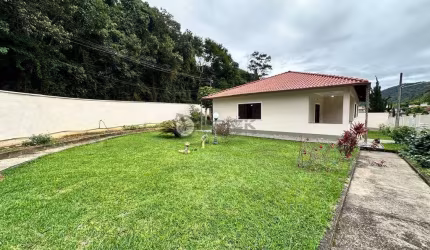 Casa em condomínio fechado com 3 quartos à venda na Rua Ministro Renault Leite, 100, Prata, Teresópolis, 193 m2 por R$ 980.000
