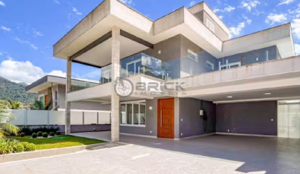 Casa com 4 quartos à venda na Rua Tomaz Antônio Gonzaga, 543, Carlos Guinle, Teresópolis, 350 m2 por R$ 1.850.000