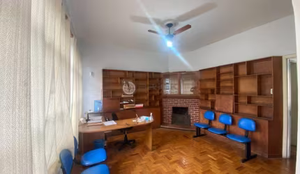 Casa com 3 quartos para alugar na Rua Heitor de Moura Estevão, 875, Várzea, Teresópolis, 71 m2 por R$ 5.000