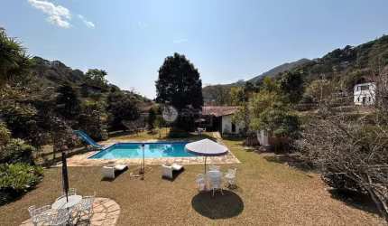 Casa em condomínio fechado com 4 quartos à venda na Avenida Mário Freire Marcello, 145, Albuquerque, Teresópolis, 350 m2 por R$ 1.990.000