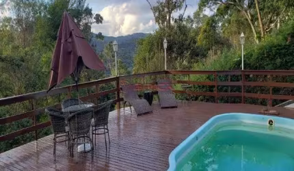 Casa em condomínio fechado com 5 quartos à venda na Rodovia Teresópolis-Itaipava, 856, Quebra Frascos, Teresópolis, 400 m2 por R$ 1.350.000