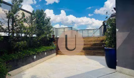 Cobertura reformada; 4 suítes; 4 vagas; piscina privativa; vista panorâmica