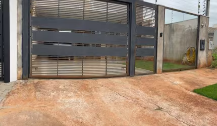 Casa à venda no Jardim Munique, em Maringá-PR